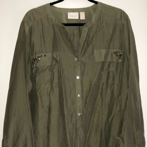 Long sleeve blouse with detailing on the pockets